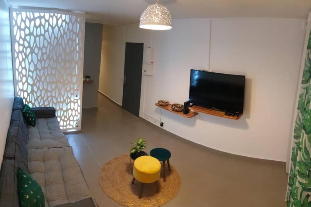 Jadessie " Centre Ville - Downtown " Пойнт а Питр Екстериор снимка